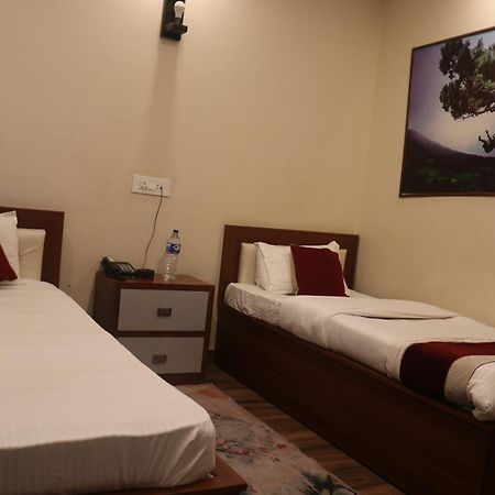 Hotel Tiktok Kathmandu Bagian luar foto